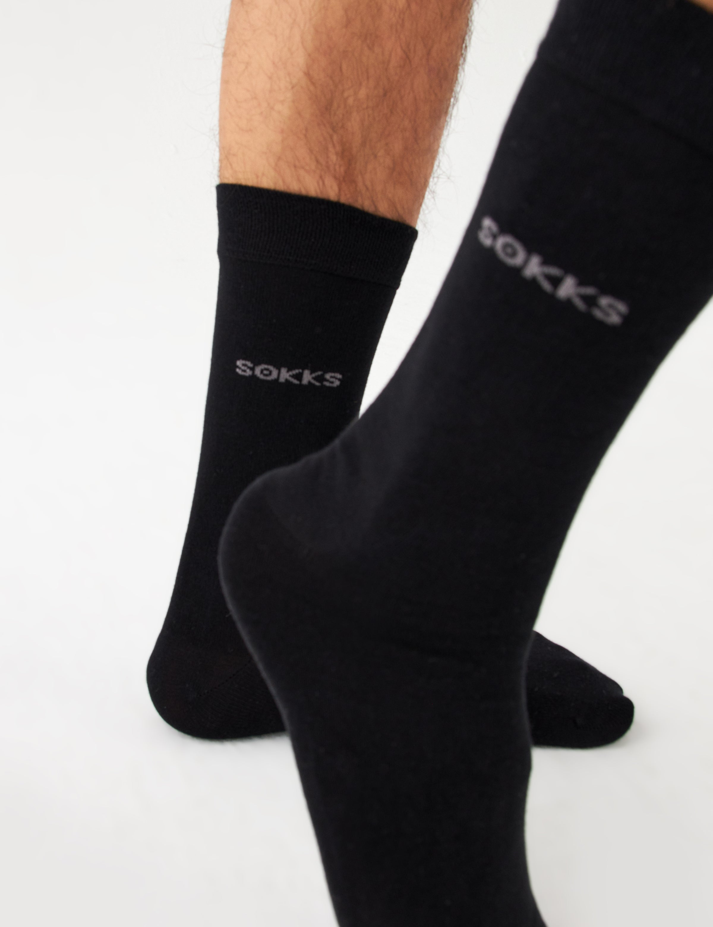 Socken zum Anzug: Farbe, Länge und Material richtig wählen