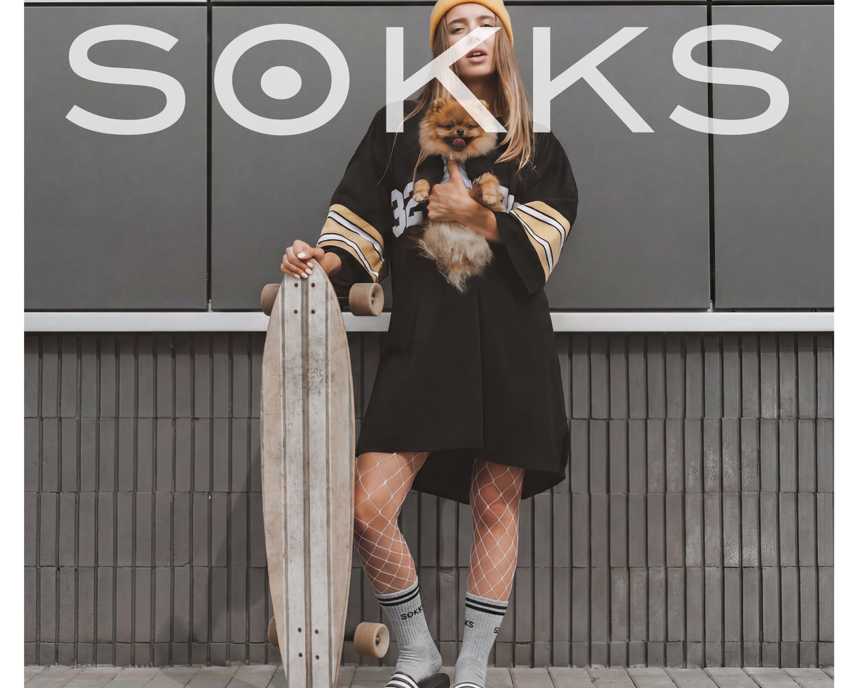 SOKKS Sportsocken Grau mit Schriftzug aus Baumwolle