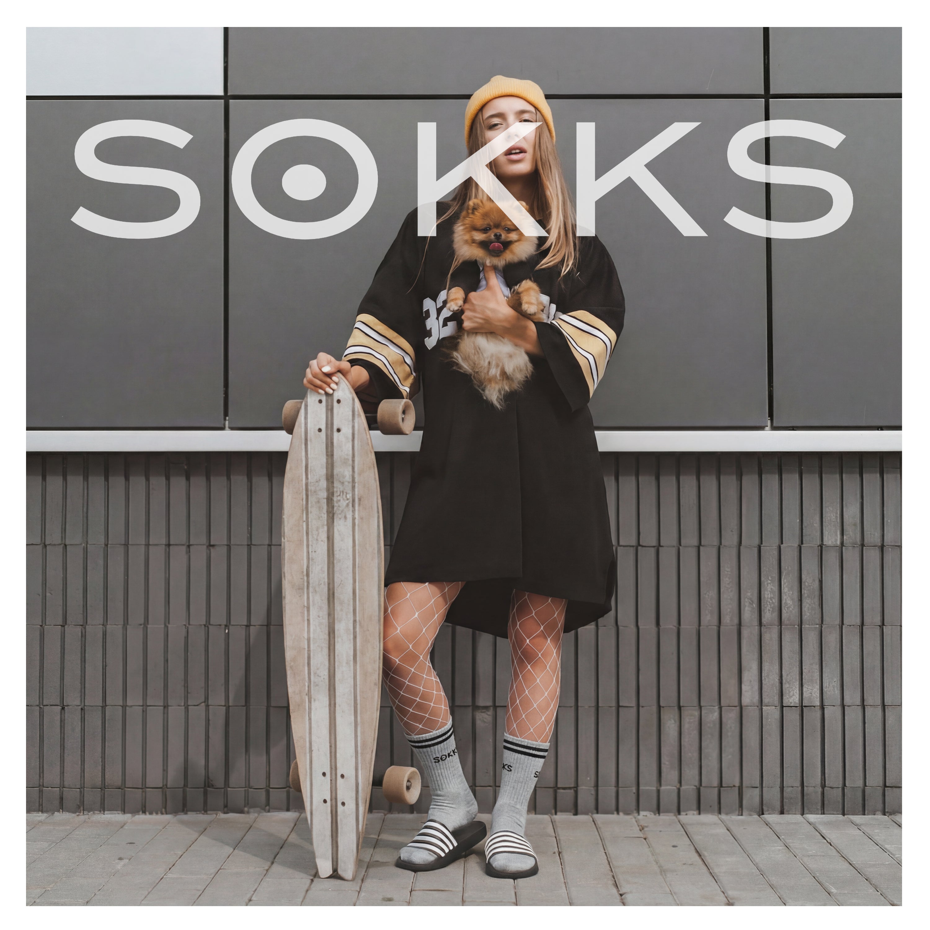 SOKKS Sportsocken Grau mit Schriftzug aus Baumwolle