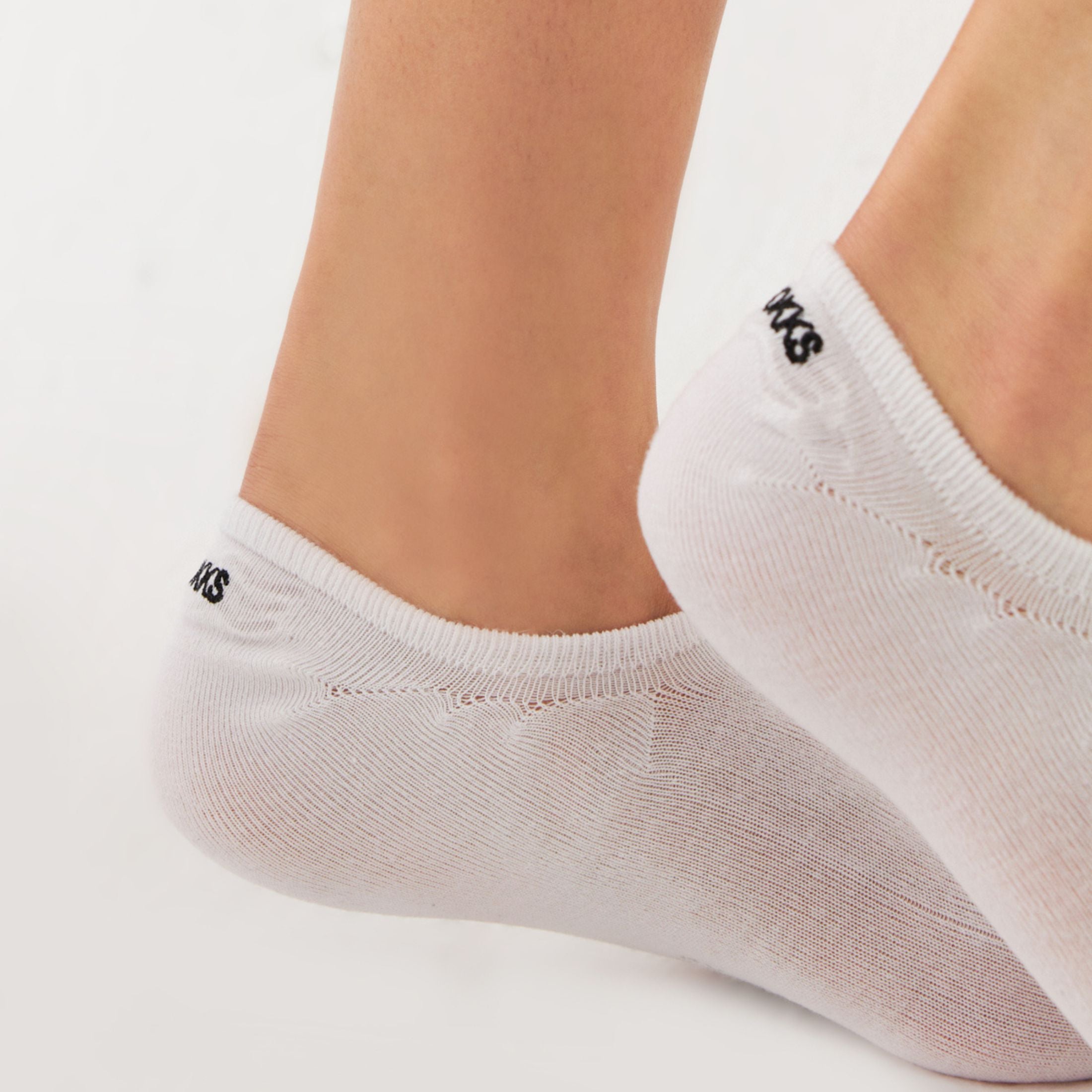 White socks for men and women made of cotton