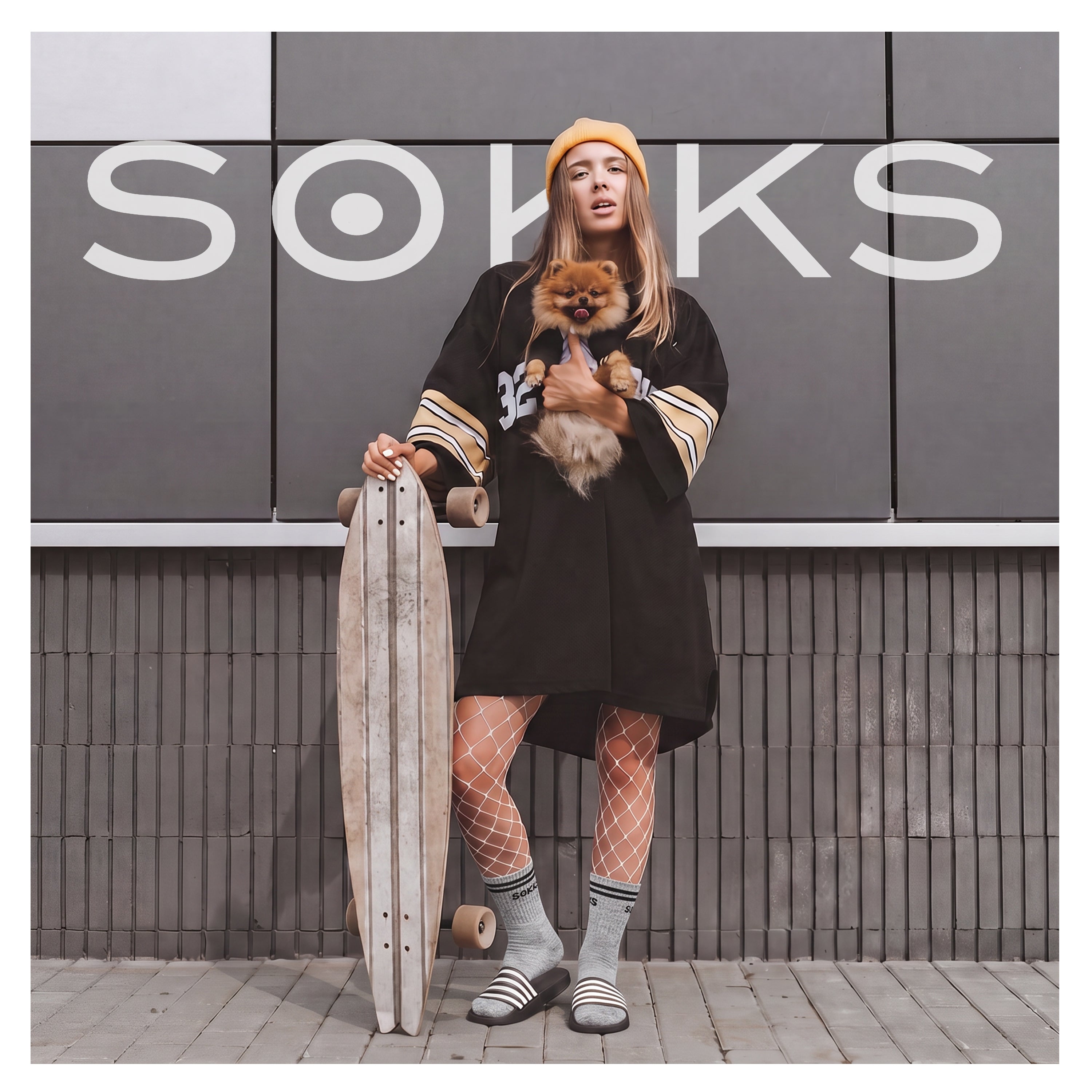 SOKKS Retro Sneakersocken Grau aus Baumwolle — getragen am Fuß