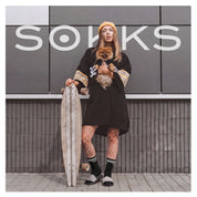 SOKKS Retro Sneakersocken Schwarz aus Baumwolle — getragen am Fuß